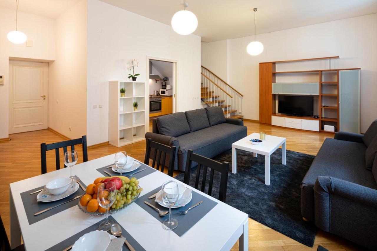 Old Riga Two Floor Palasta Loft Apartment With River View Esterno foto
