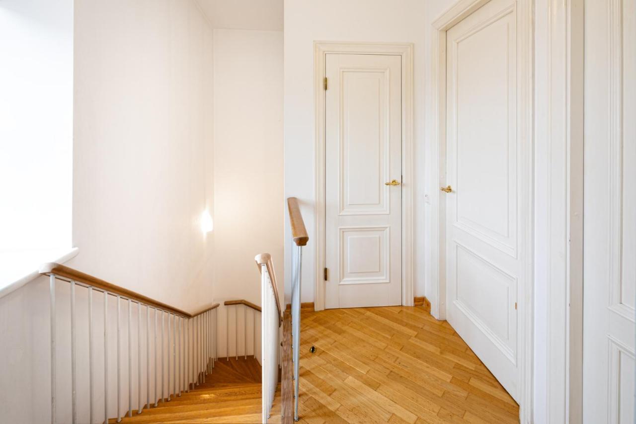 Old Riga Two Floor Palasta Loft Apartment With River View Esterno foto