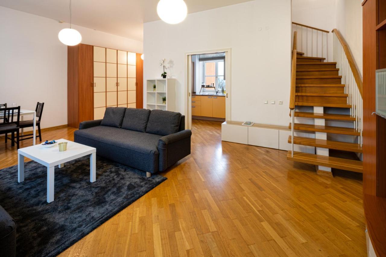 Old Riga Two Floor Palasta Loft Apartment With River View Esterno foto