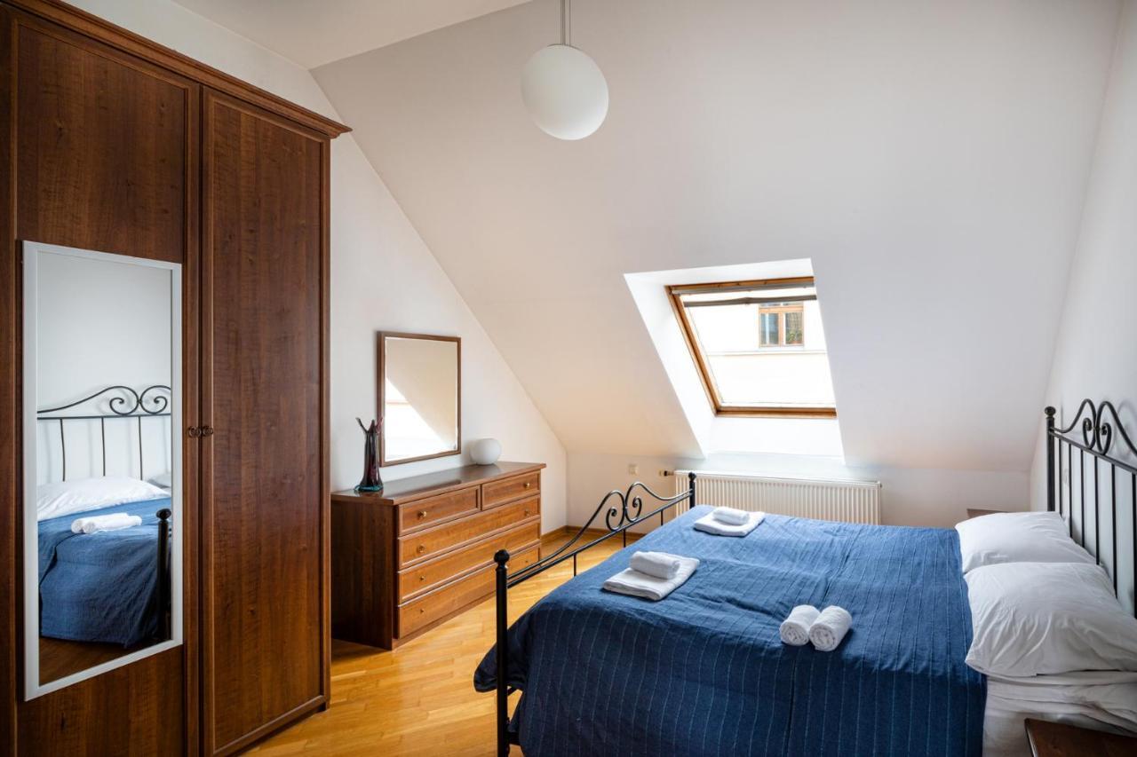 Old Riga Two Floor Palasta Loft Apartment With River View Esterno foto