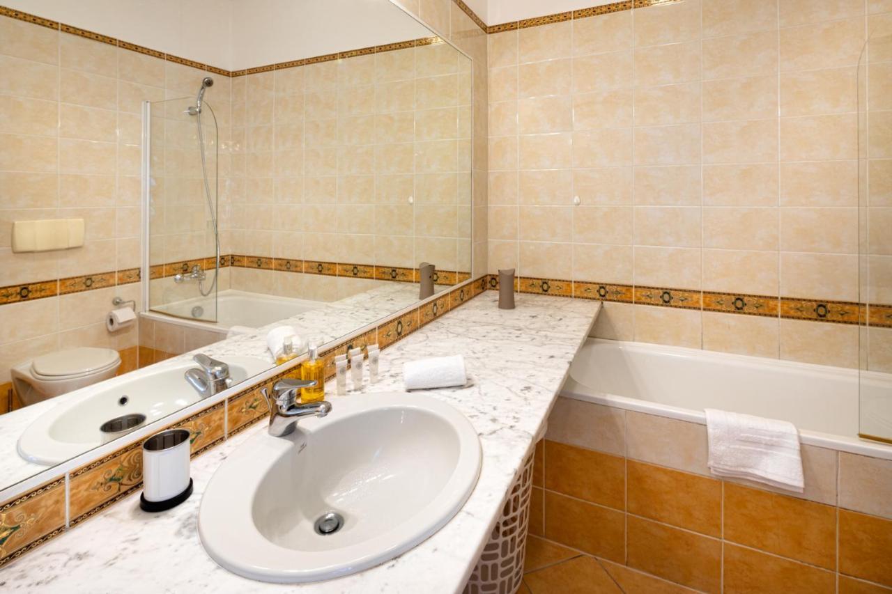 Old Riga Two Floor Palasta Loft Apartment With River View Esterno foto